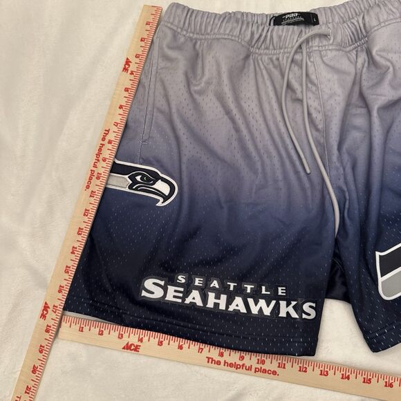 Pro Standard Seattle Seahawks Ombre Mesh Shorts - Picture 9 of 9